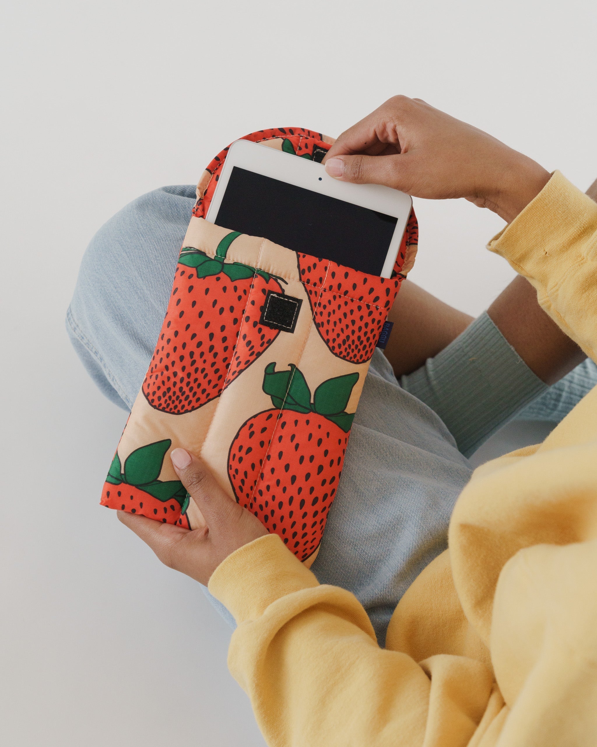 Puffy Tablet Sleeve - Strawberry - Image 5