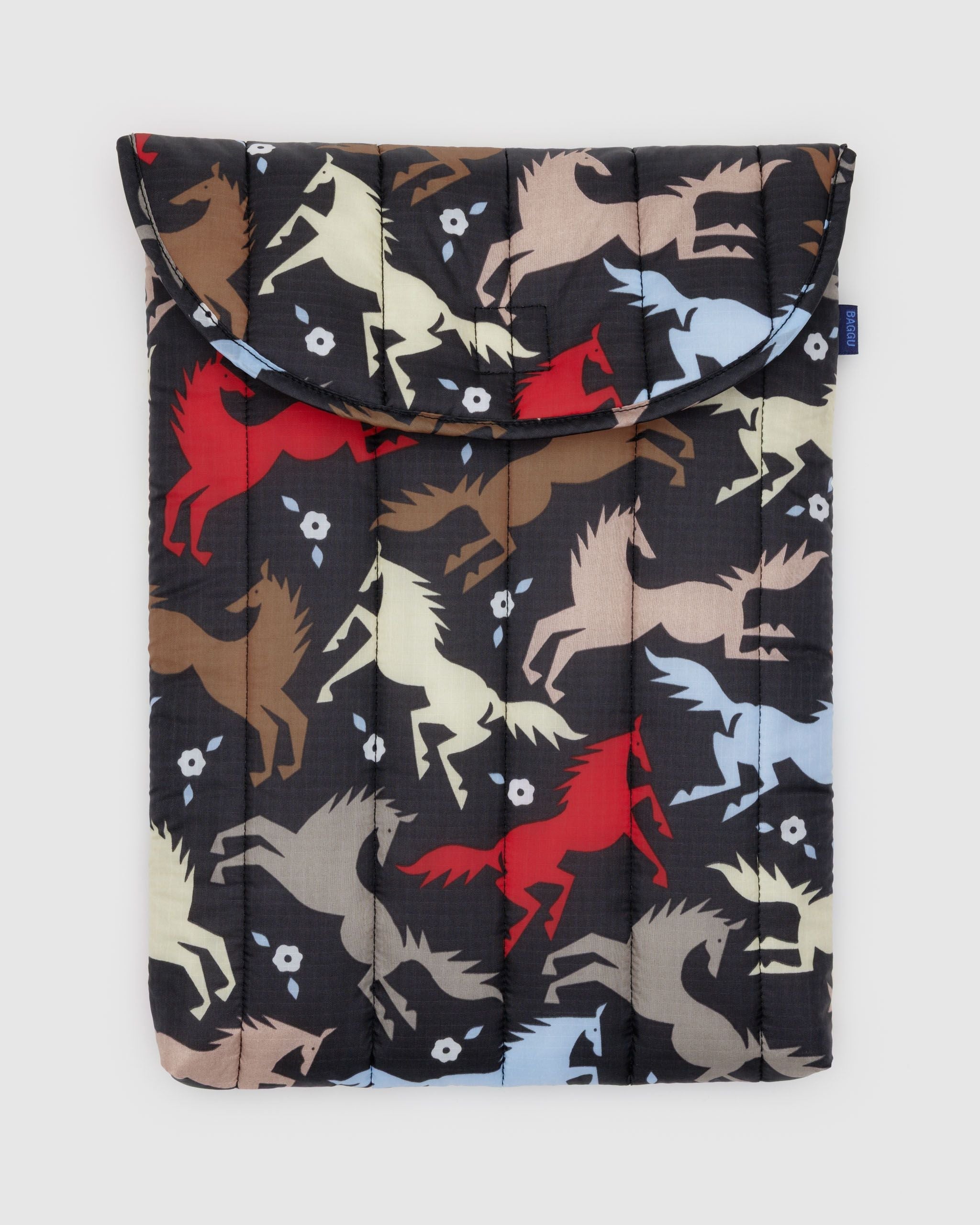 Puffy Laptop Sleeve 16 - Horse Cut Outs